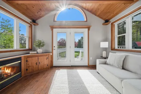 26 Mayflower Drive Litchfield NH 03052