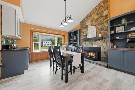 26 Mayflower Drive Litchfield NH 03052