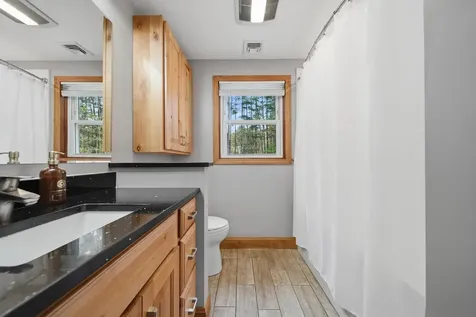 26 Mayflower Drive Litchfield NH 03052