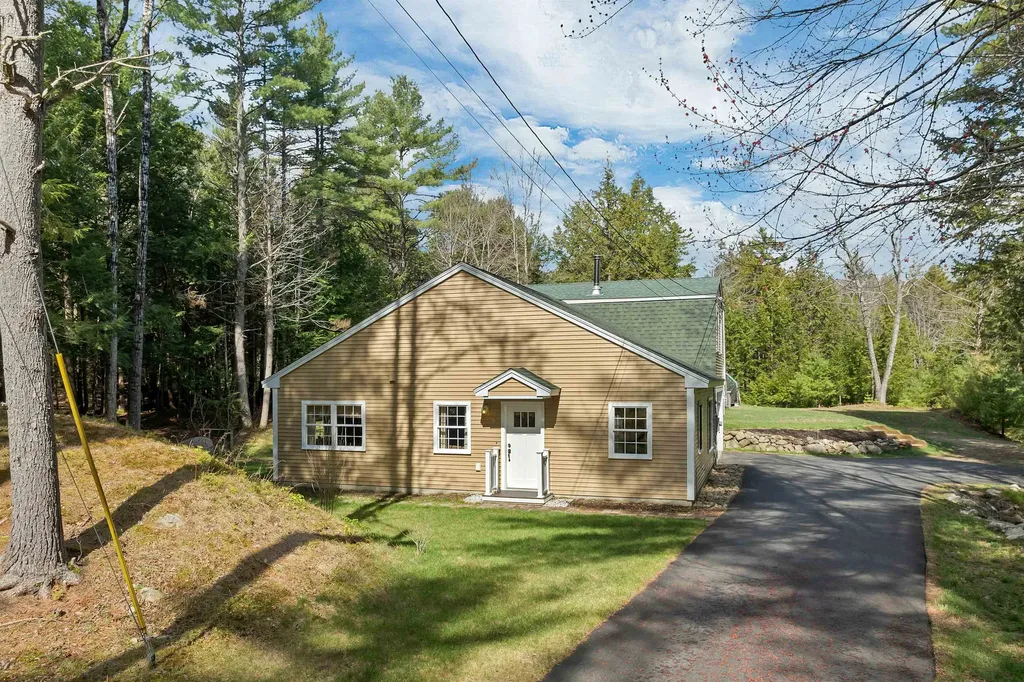 473 Mountain Road Gilmanton NH 03837