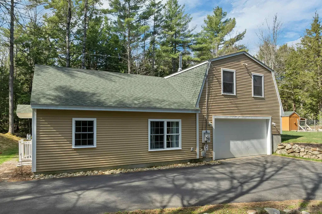 473 Mountain Road Gilmanton NH 03837