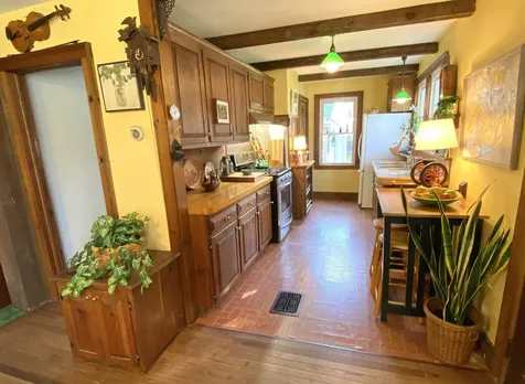 364 Bonnyvale Road Brattleboro VT 05301