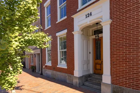 124 State Street Portsmouth NH 03801