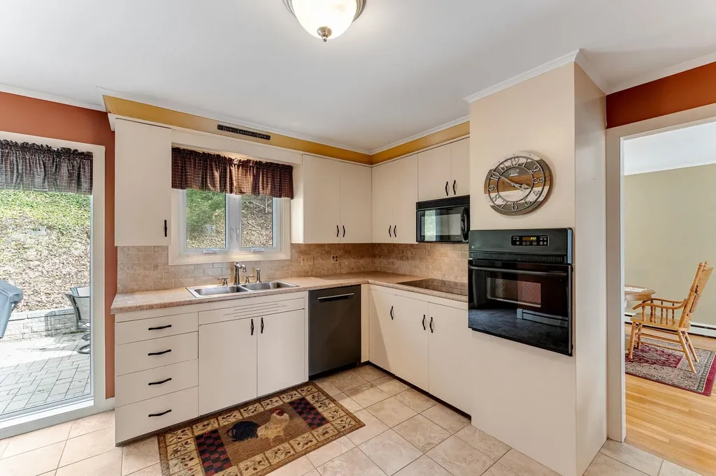 39 Maplewood Avenue Barre City VT 05641