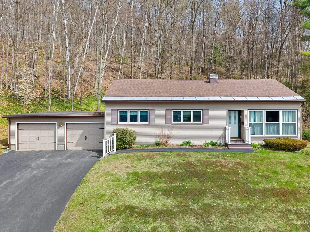 39 Maplewood Avenue Barre City VT 05641
