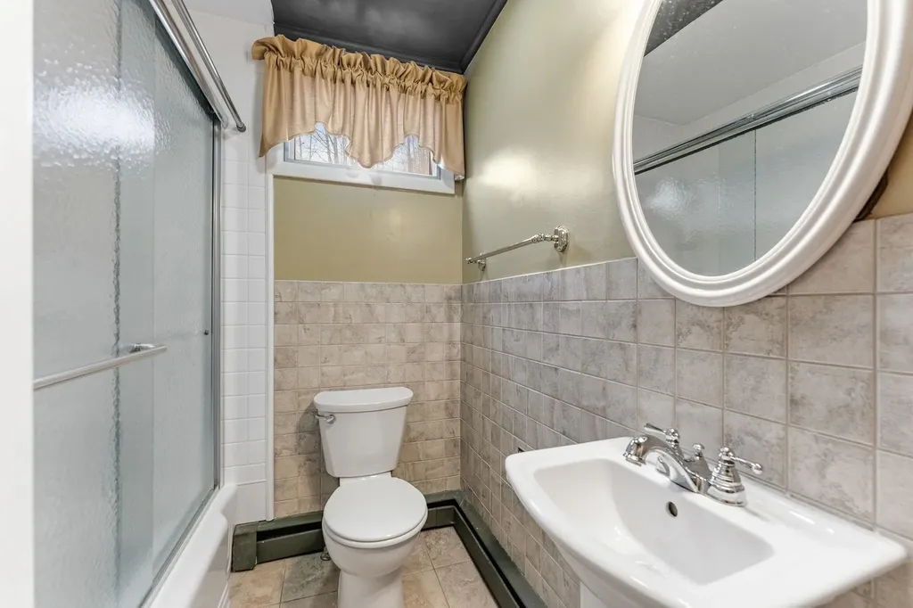 39 Maplewood Avenue Barre City VT 05641