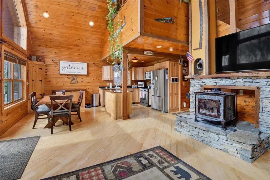 487 Rue Madeline Readsboro VT 05350