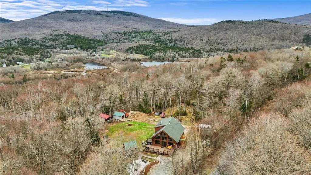 487 Rue Madeline Readsboro VT 05350