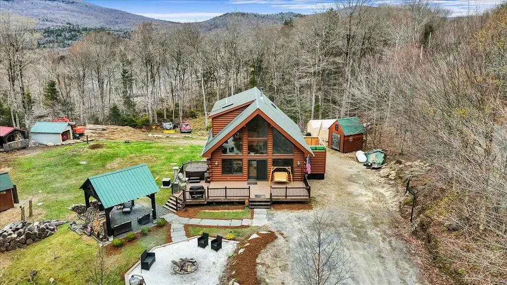 487 Rue Madeline Readsboro VT 05350