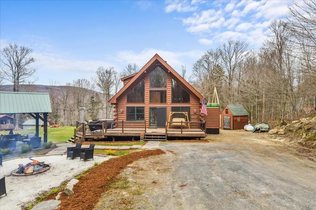 487 Rue Madeline Readsboro VT 05350