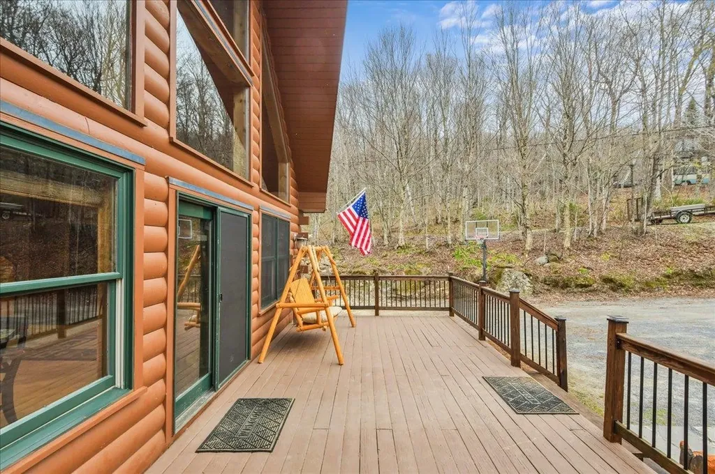 487 Rue Madeline Readsboro VT 05350