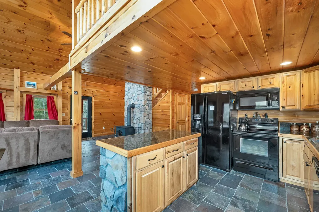 72 Black Bear Road Carroll NH 03595