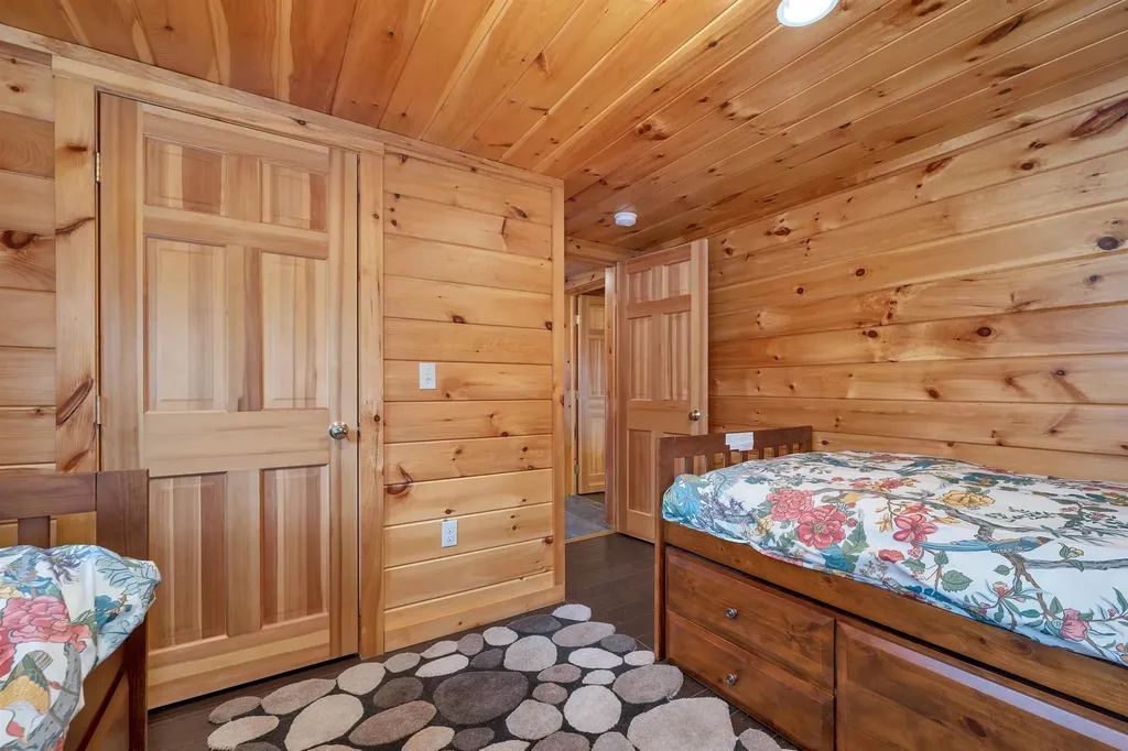 72 Black Bear Road Carroll NH 03595