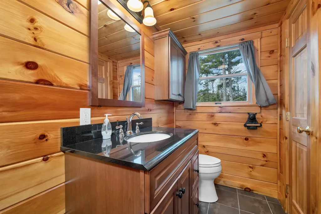 72 Black Bear Road Carroll NH 03595