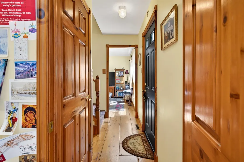 142 Schenkar Road Pownal VT 05261