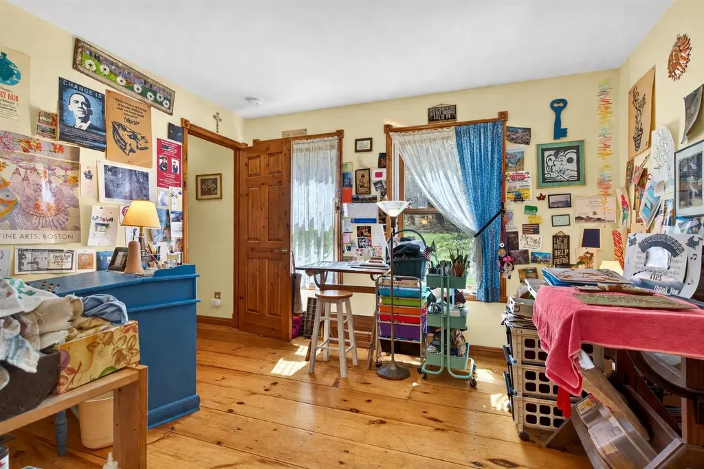 142 Schenkar Road Pownal VT 05261