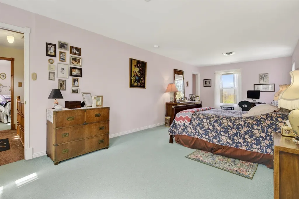 142 Schenkar Road Pownal VT 05261