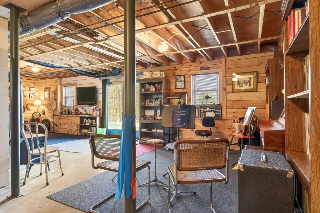 142 Schenkar Road Pownal VT 05261