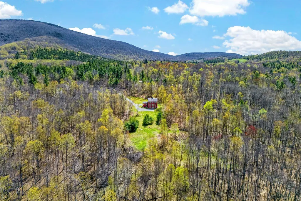 142 Schenkar Road Pownal VT 05261