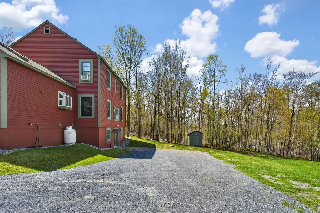 142 Schenkar Road Pownal VT 05261