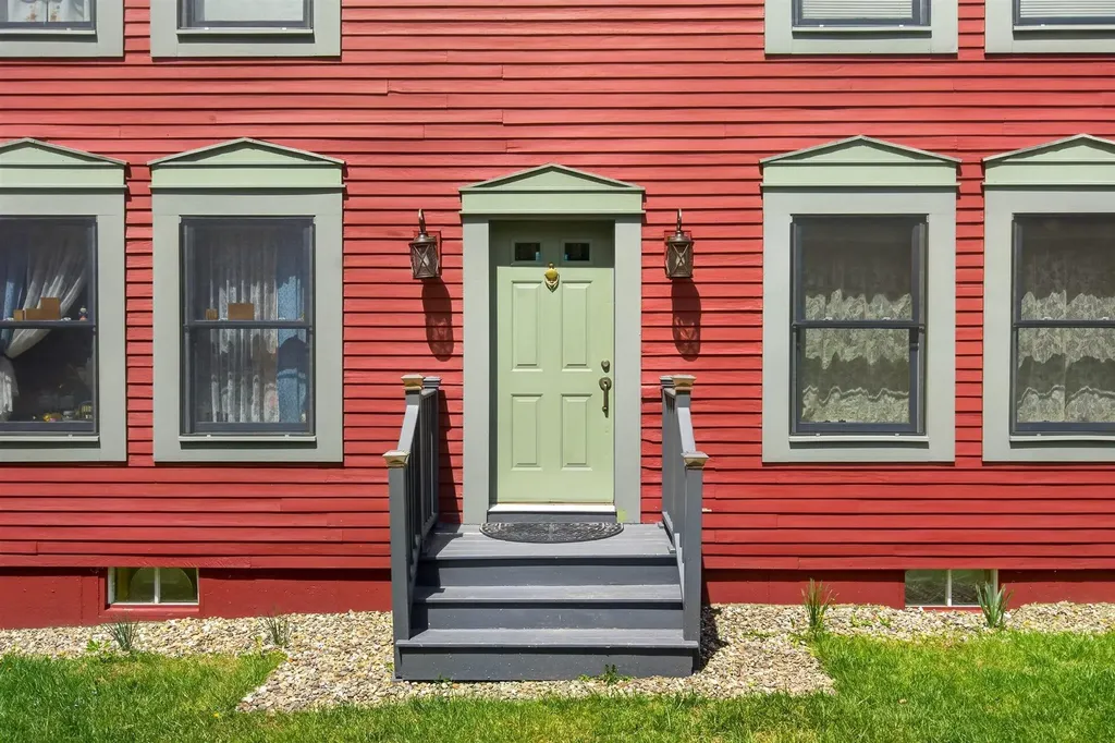 142 Schenkar Road Pownal VT 05261
