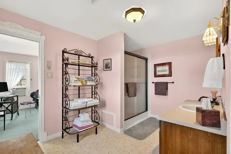 142 Schenkar Road Pownal VT 05261