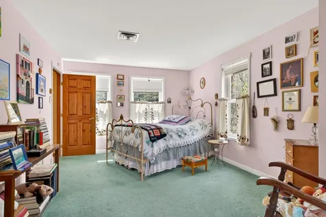 142 Schenkar Road Pownal VT 05261