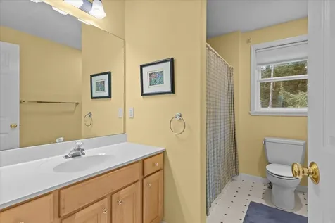 182 Barrett Lane Williston VT 05495