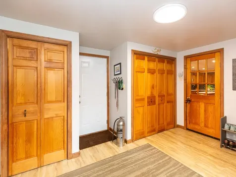 8 Laurel Lane Stratham NH 03885