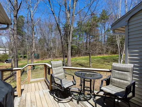 8 Laurel Lane Stratham NH 03885