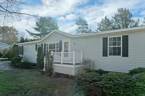 11 Lilac Lane Belmont NH 03220
