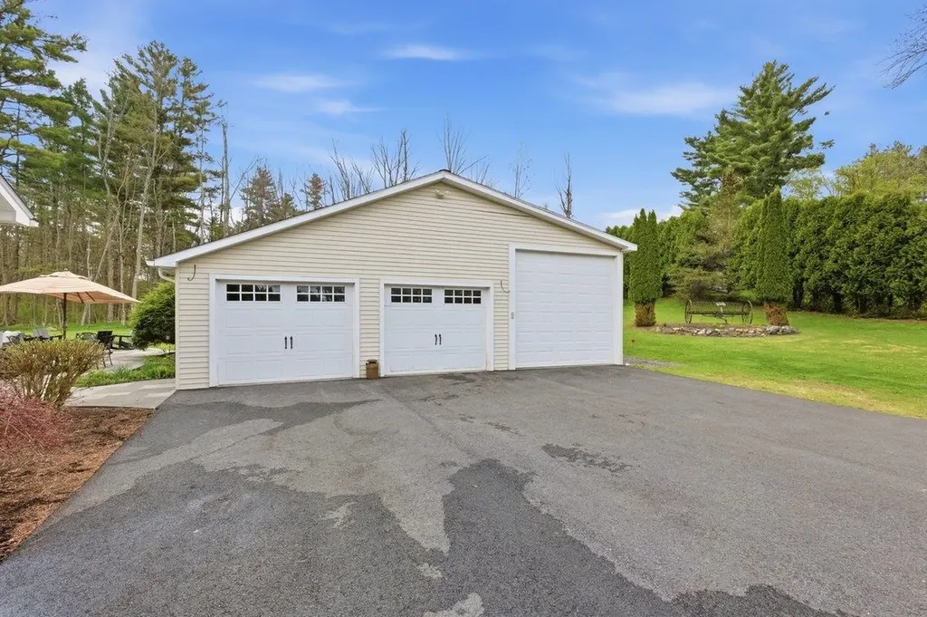 1138 Barber Pond Road Pownal VT 05261