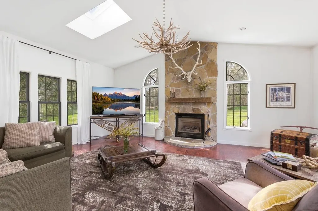 1138 Barber Pond Road Pownal VT 05261