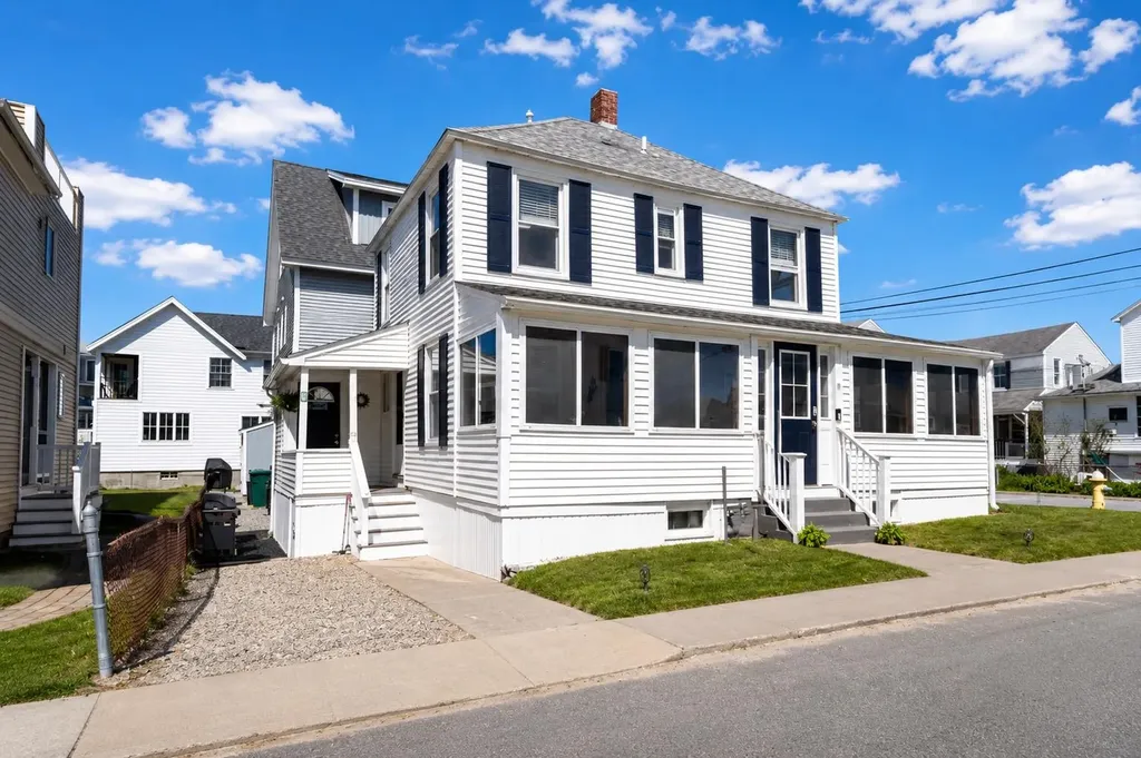 7 Concord Avenue Hampton NH 03842