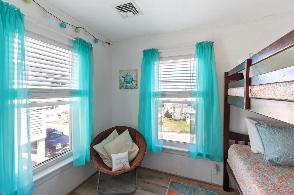 7 Concord Avenue Hampton NH 03842