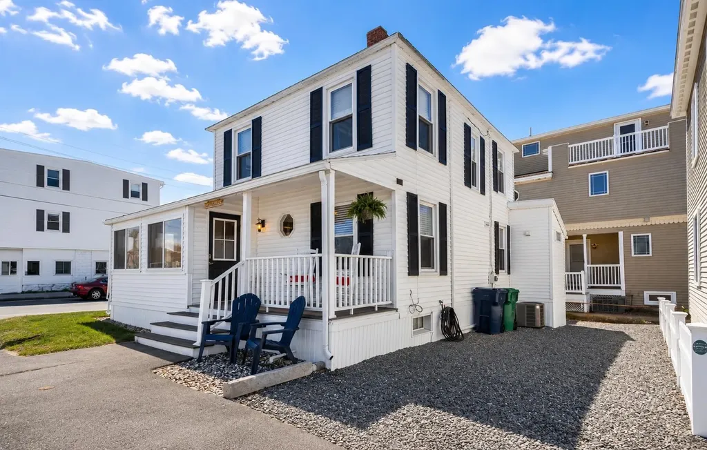 7 Concord Avenue Hampton NH 03842