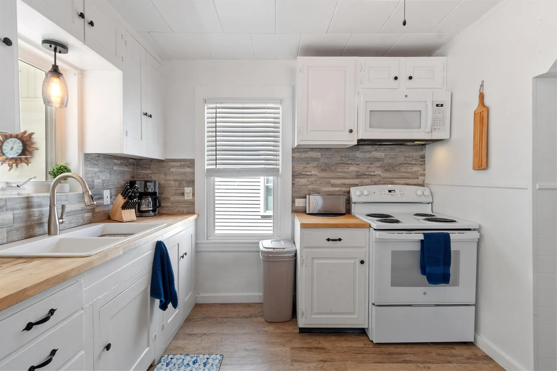 7 Concord Avenue Hampton NH 03842