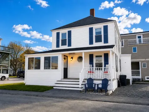 7 Concord Avenue Hampton NH 03842