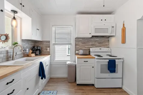 7 Concord Avenue Hampton NH 03842