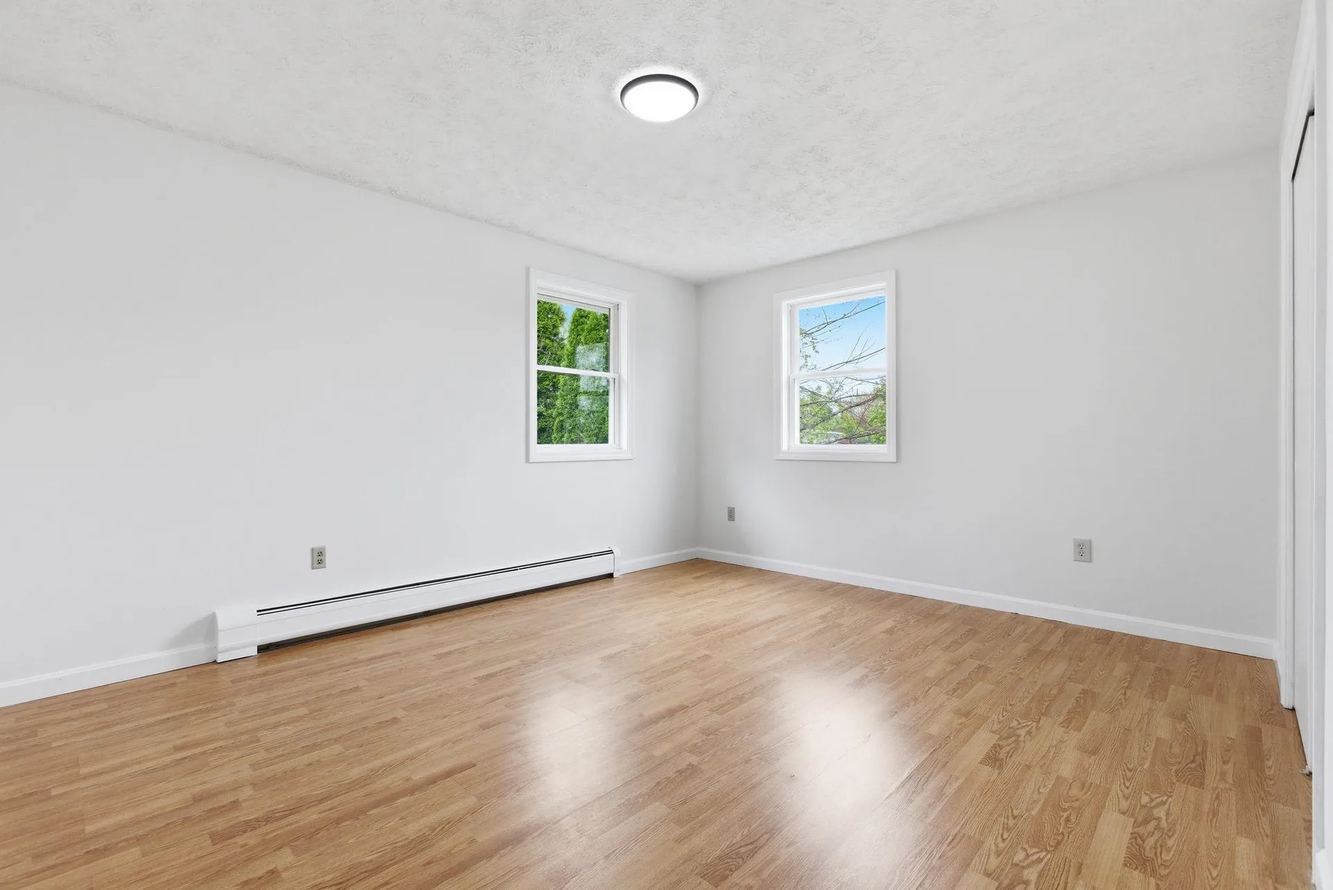 60 Rosedale Avenue Manchester NH 03103