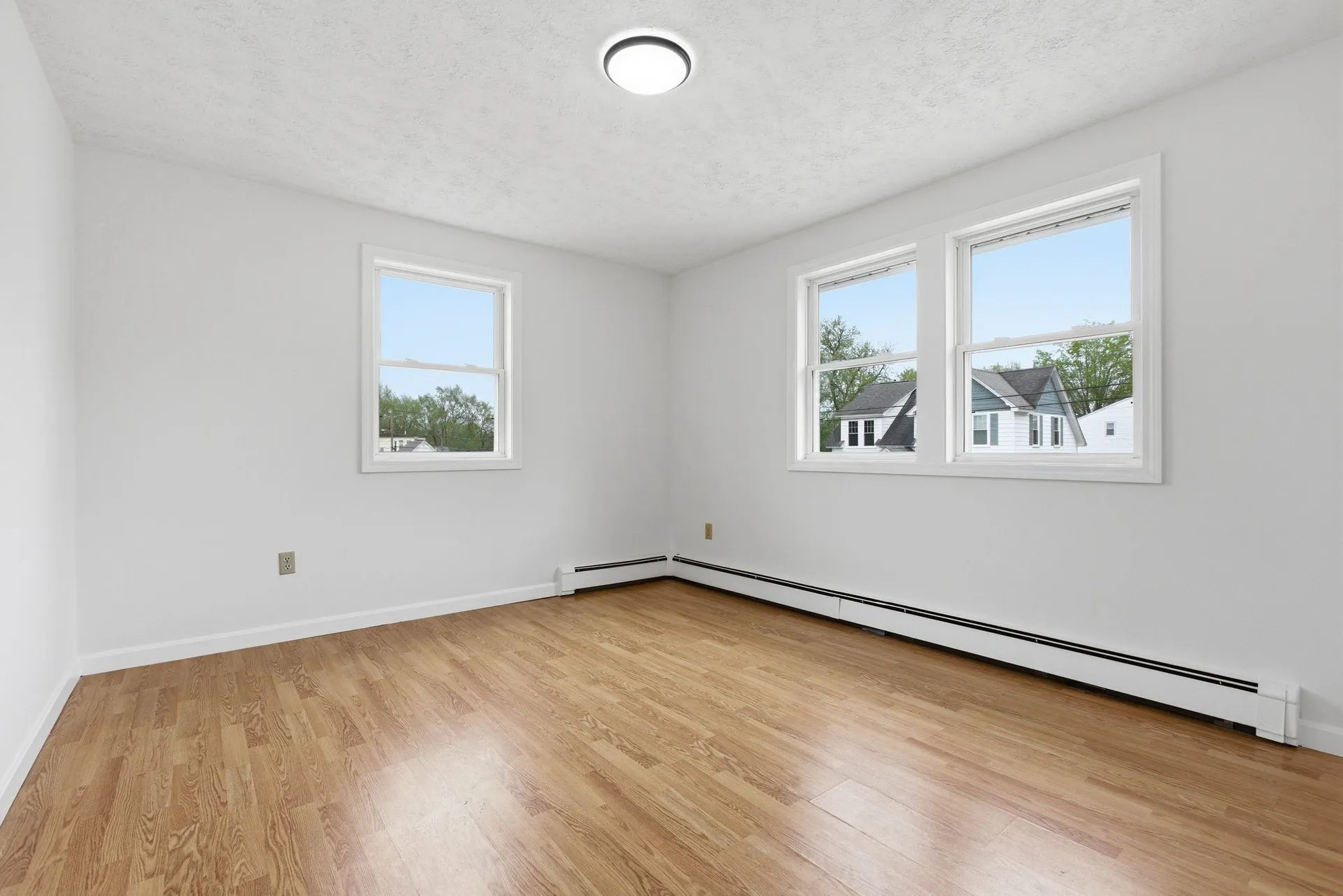 60 Rosedale Avenue Manchester NH 03103