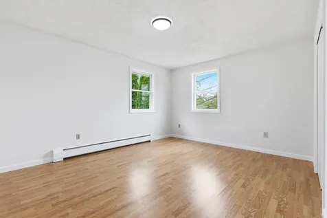60 Rosedale Avenue Manchester NH 03103