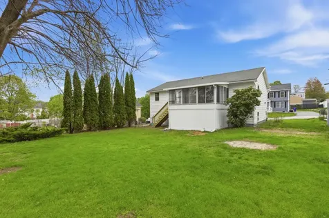 60 Rosedale Avenue Manchester NH 03103