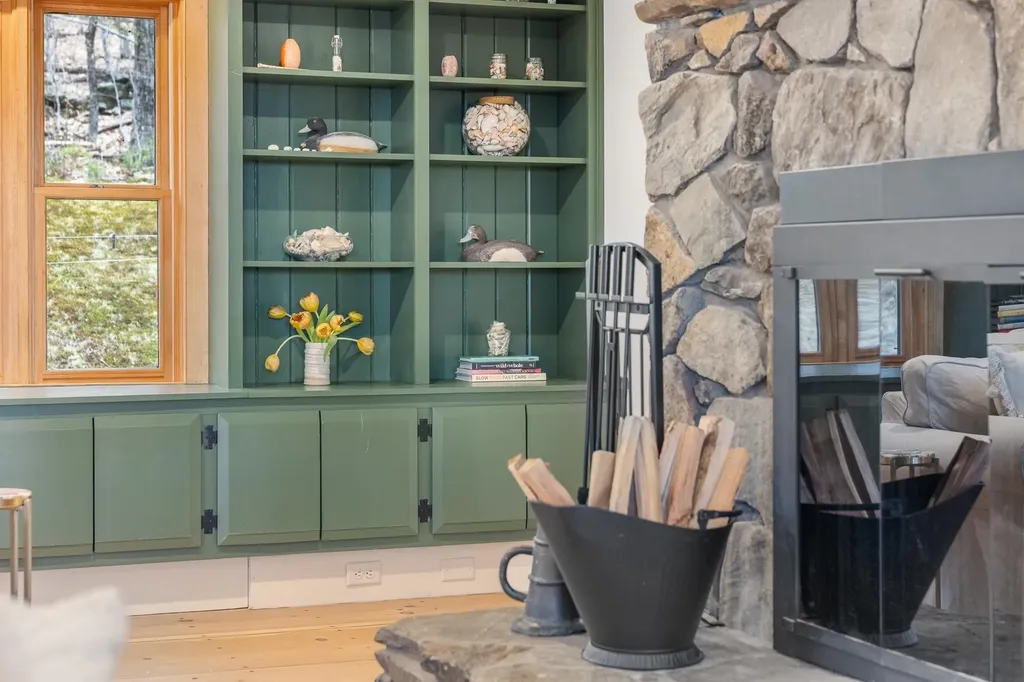 1693 Five Corners Road Thetford VT 05074