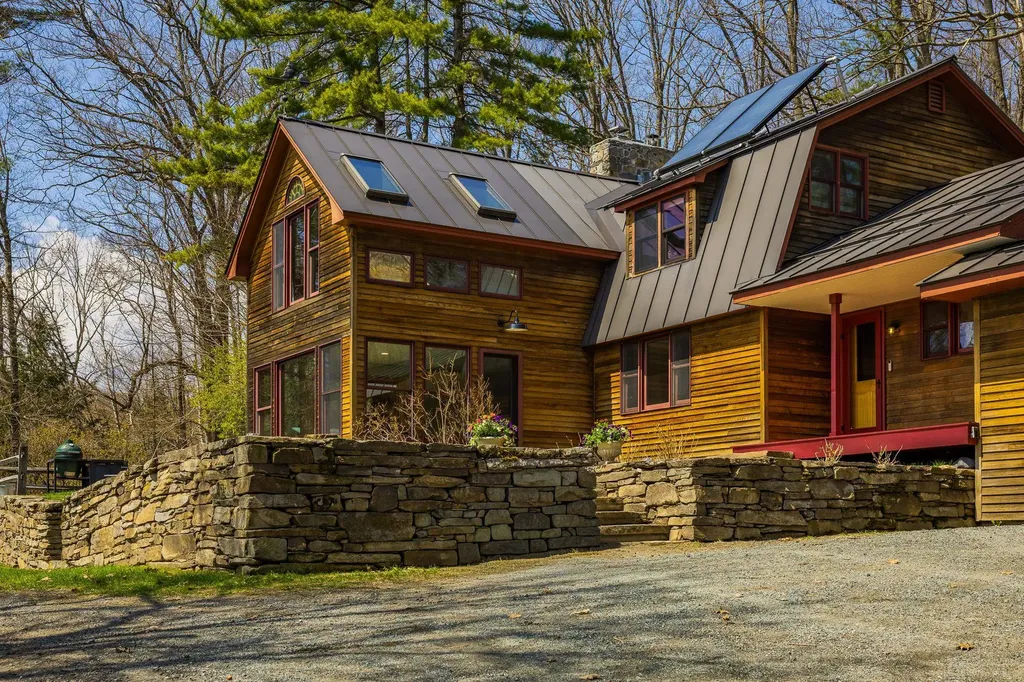 1693 Five Corners Road Thetford VT 05074