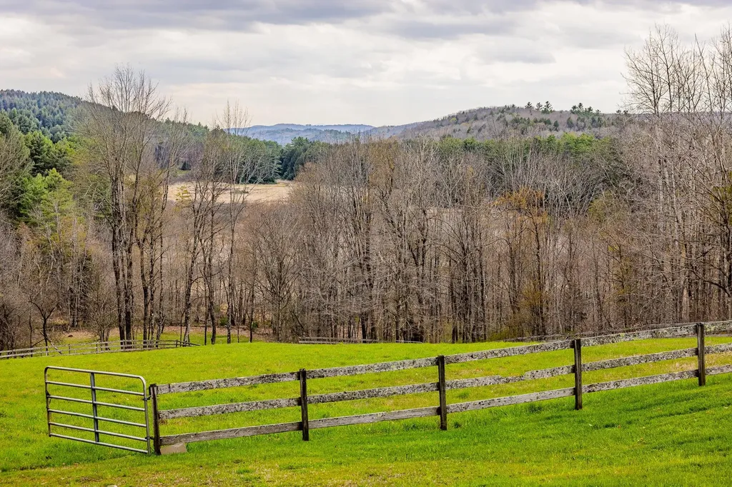 1693 Five Corners Road Thetford VT 05074