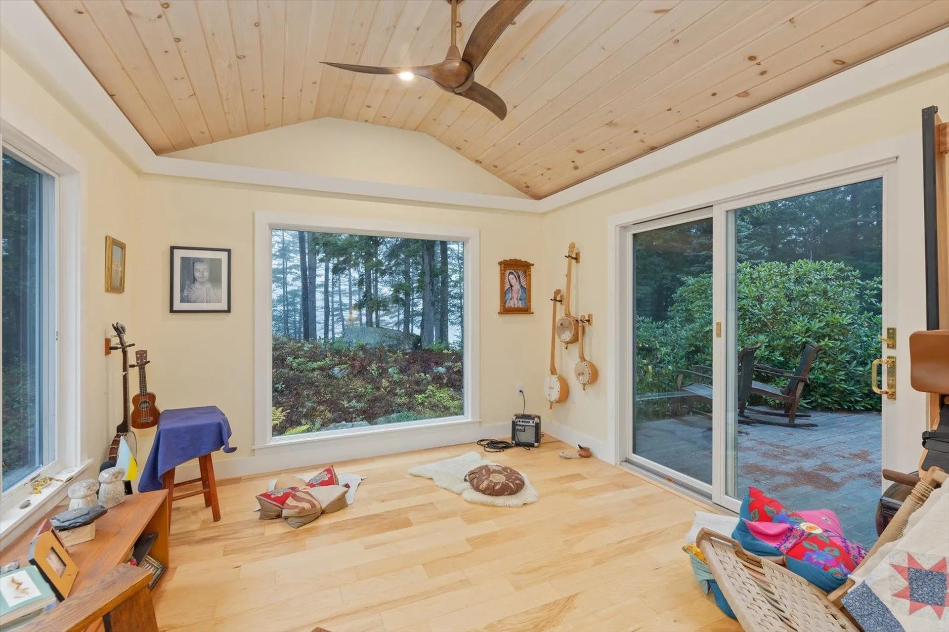 27 Boulder Drive Dublin NH 03444