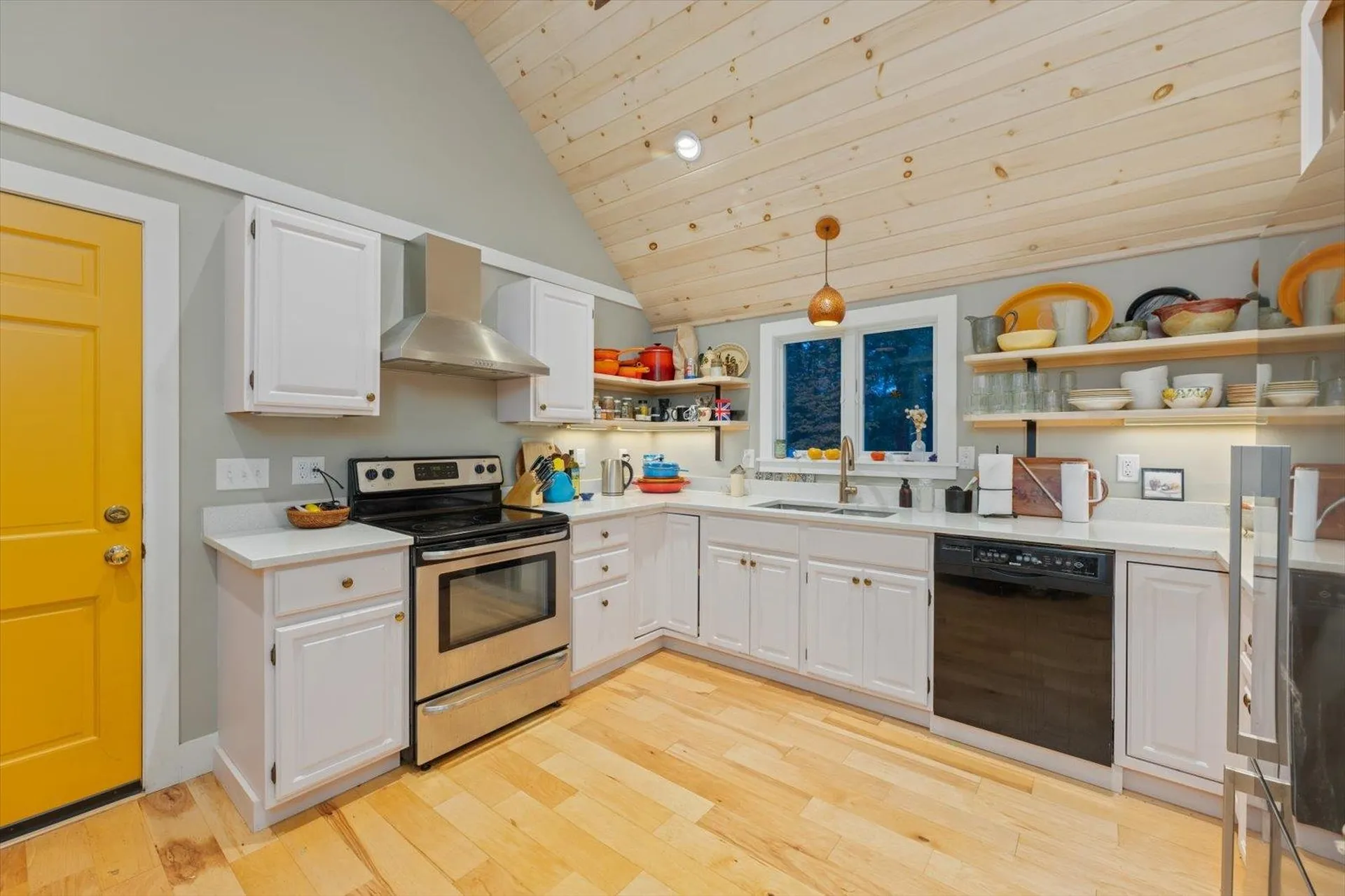 27 Boulder Drive Dublin NH 03444