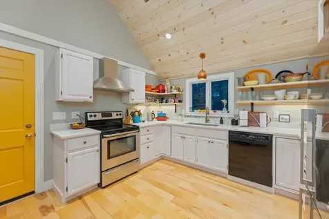 27 Boulder Drive Dublin NH 03444