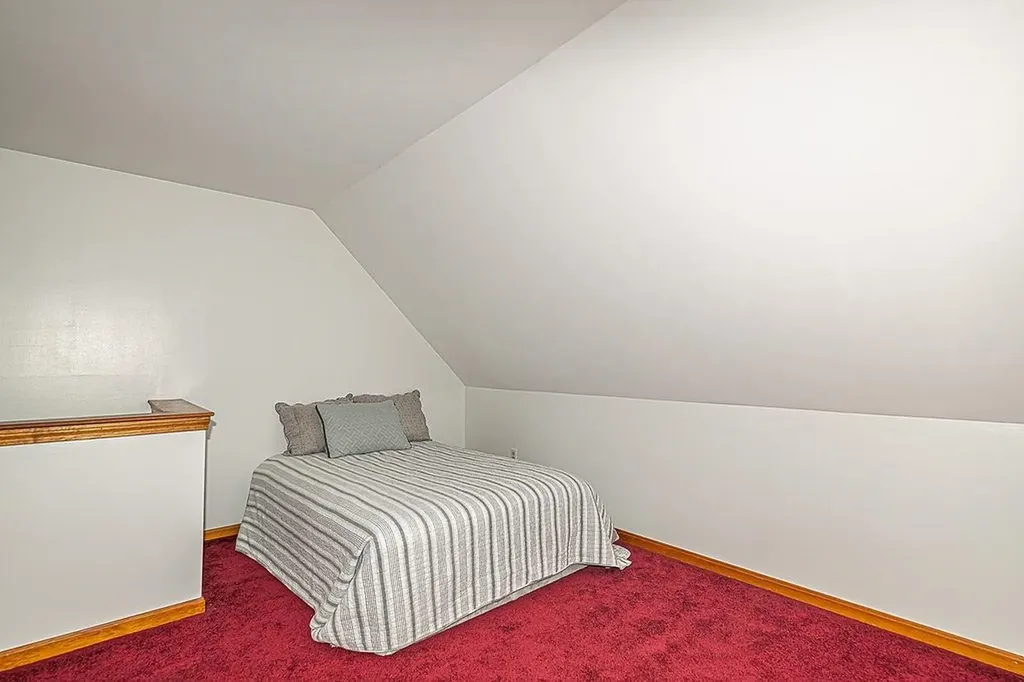 64 Glengarry Drive Stratham NH 03885